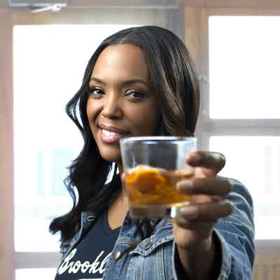 I created Courage+Stone because I wanted to enjoy a delicious craft cocktail at home without special recipes, complicated ingredients, or a big mess. And now, my friend, you can too. I did the hard work so you don’t have to.