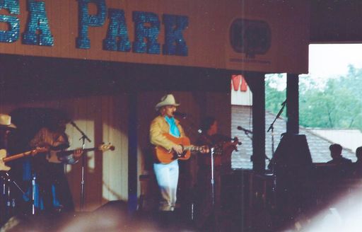 Ponderosa Park Salem ,Ohio Clint Black and Alan opening for Geor 