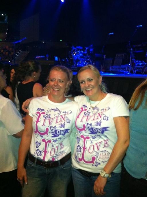 Cate & Nicole in Brisbane 