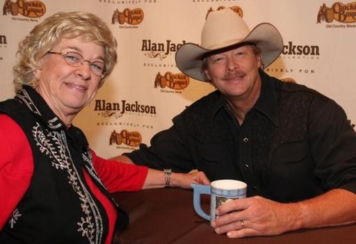   Nashville, TN Nov 2009 submitted by Dot Gates 