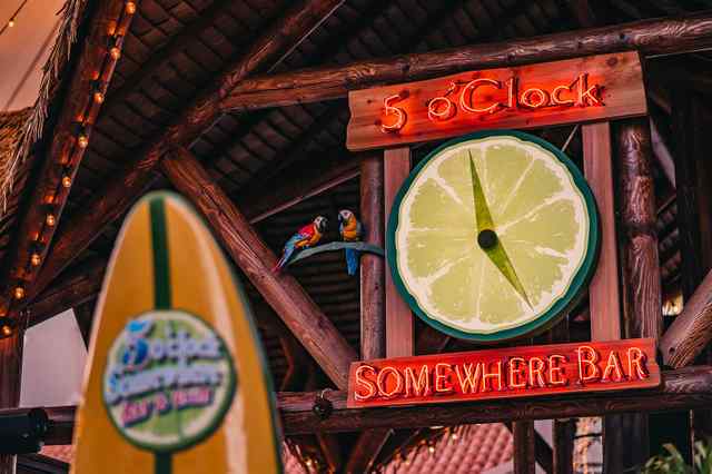 5 o'Clock Somewhere Aruba 5 o'Clock Somewhere Aruba Sign and Surf Board