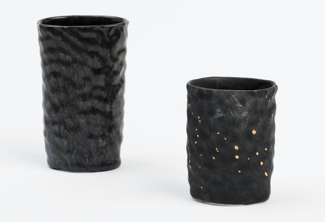 Black Vases.png Black Vases.png