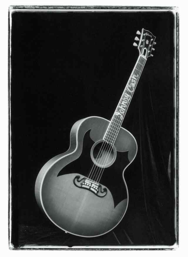 Johnny Cash's Customized Gibson J-200 Guitar Johnny Cash's Customized Gibson J-200 Guitar