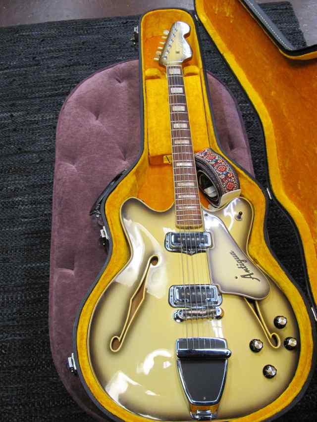 Charley Pride's 1967 Fender Antigua Coronado II Charley Pride's 1967 Fender Antigua Coronado II