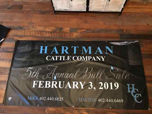 coverall_signs_and_banners_22_6916_1590770118.jpg coverall_signs_and_banners_22_6916_1590770118.jpg