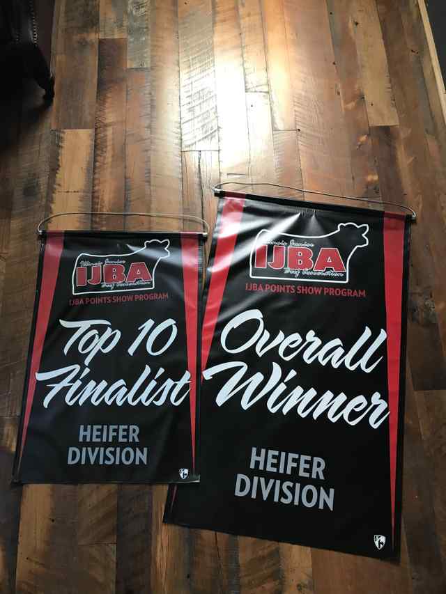 coverall_signs_and_banners_23_6920_1590770124.jpg coverall_signs_and_banners_23_6920_1590770124.jpg