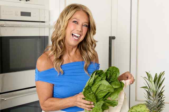 This Summer Eat Fresh, Seasonal Foods To Feel Lighter And More Energized!