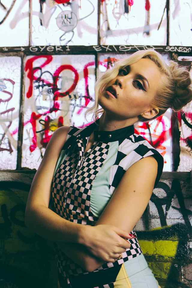 LADYGUNN_EdenXO_13.jpg LADYGUNN_EdenXO_13.jpg