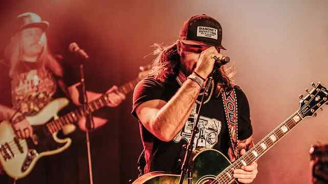 Koe Wetzel