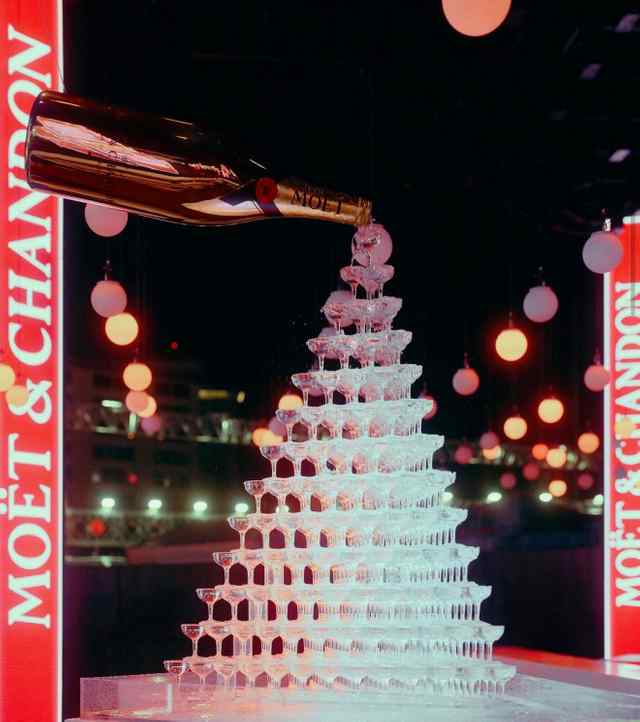 Formula 1 LVGP Custom Mo&euml;t Champagne bottle