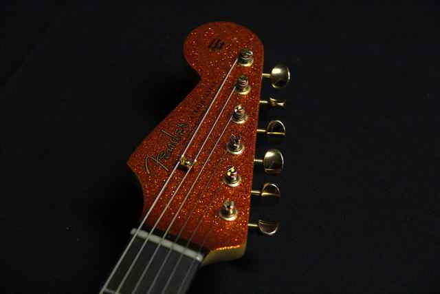 Copperboy Fender head and tuning keys Copperboy Fender head and tuning keys