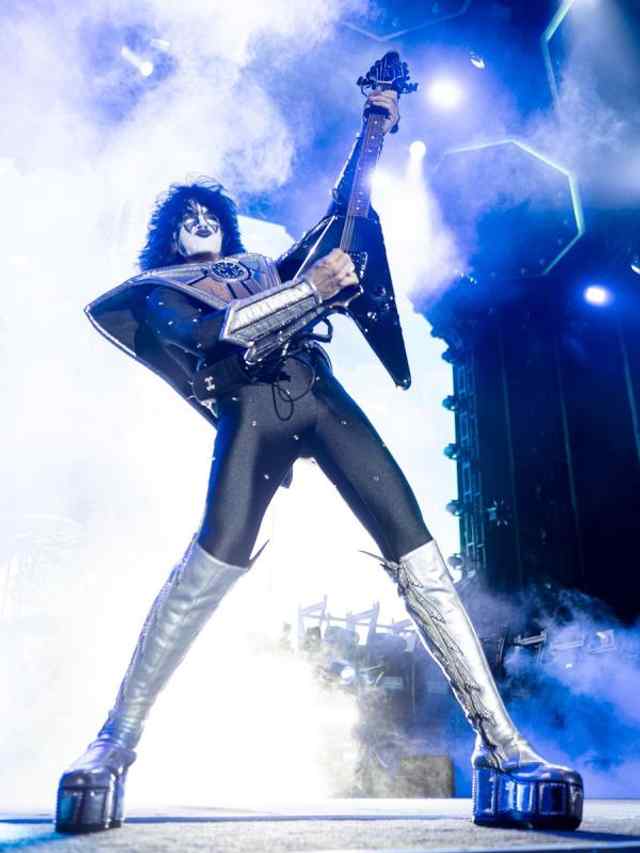 Happy Birthday Tommy Thayer!