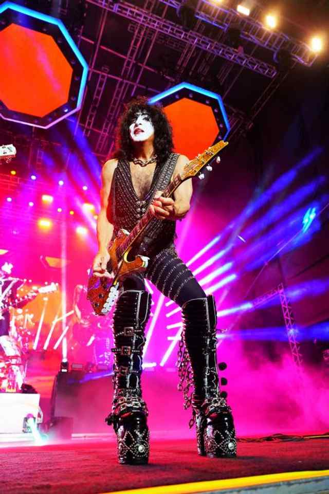 Paul stanley live. Paul stanley live