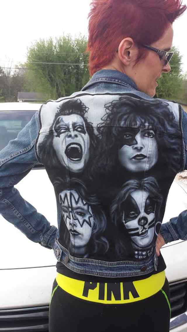 Lee Ann Clark/THE KISS LADY 