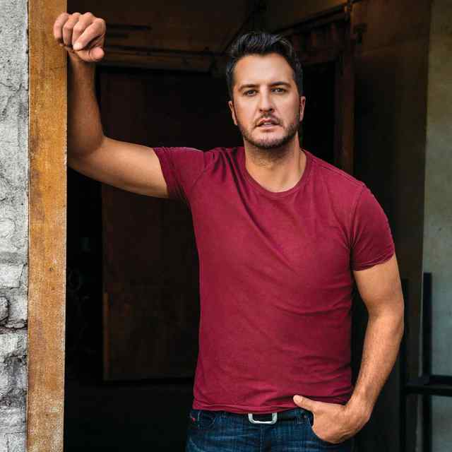 Luke Bryan Reigns as Billboard’s Top Country Artist of 2010’s