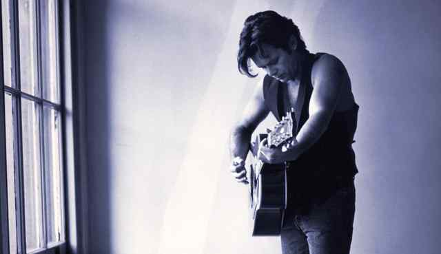 1992_johnbywindow_640.jpg 1992_johnbywindow_640.jpg