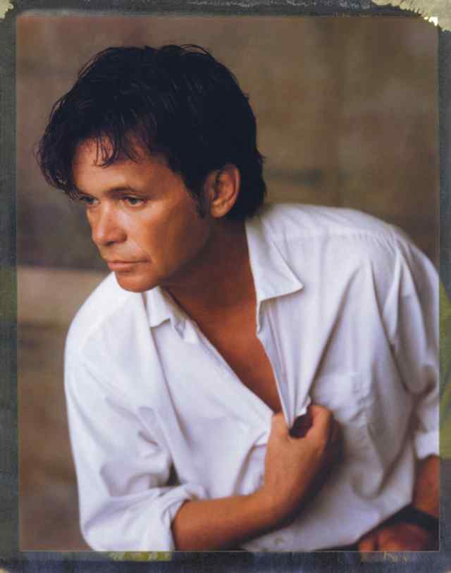 2004_color2_640.jpg 2004_color2_640.jpg