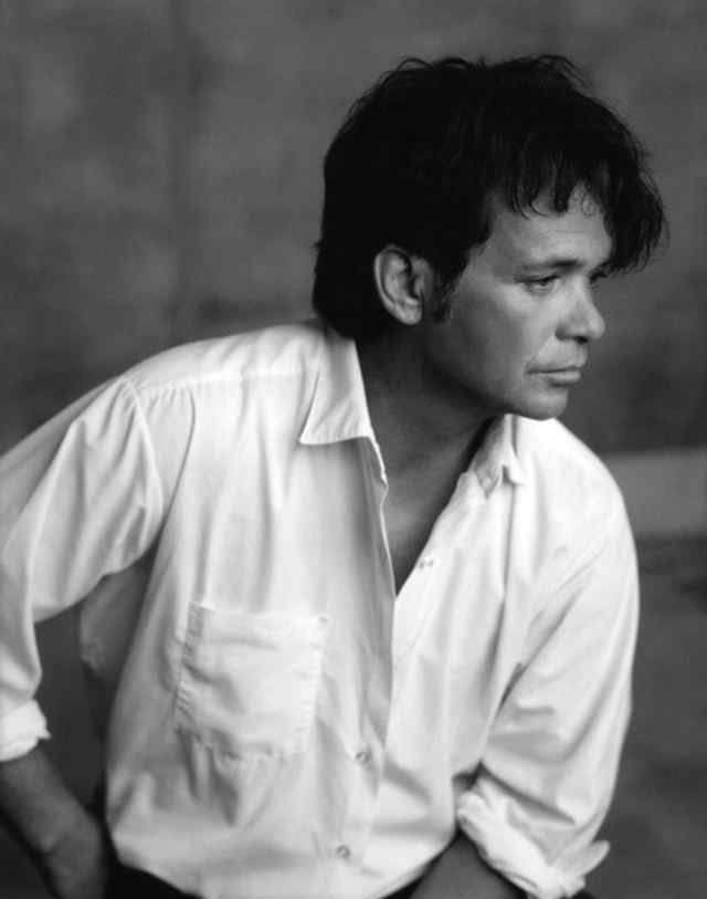 2004_retouchedb_w_640.jpg 2004_retouchedb_w_640.jpg