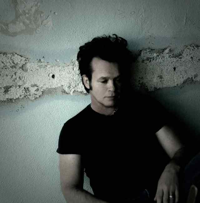 2008_cover_edit_640.jpg 2008_cover_edit_640.jpg