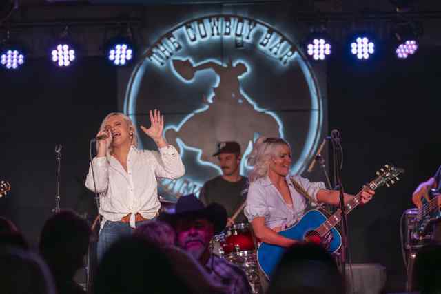 20231007_cowgirls_at_cowboy_526_Enhanced_NR_min.jpg 20231007_cowgirls_at_cowboy_526_Enhanced_NR_min.jpg