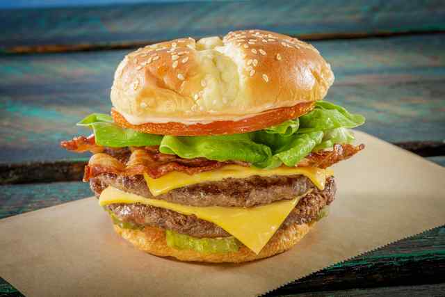 Signature Bacon Cheeseburger