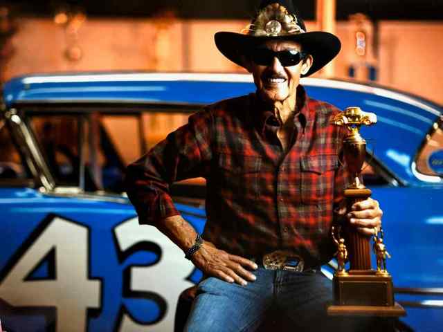 petty_with_his_57_oldsmobile_with_a_trophy_5343_1625149208.jpg petty_with_his_57_oldsmobile_with_a_trophy_5343_1625149208.jpg