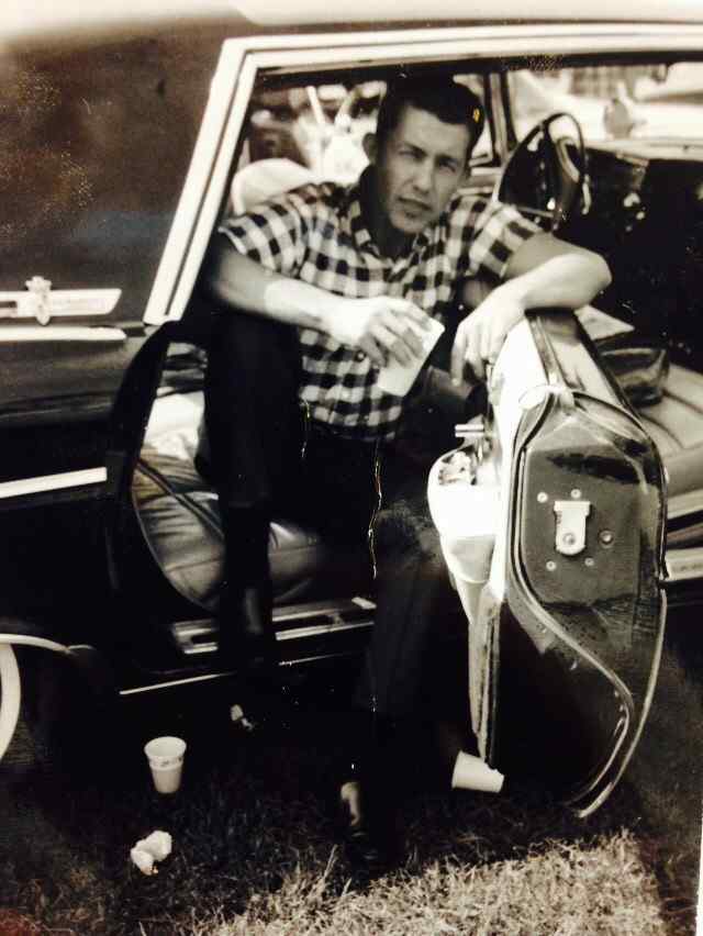 rp_at_a_car_on_in_infield_at_a_track_60s_5372_1625149335.jpg rp_at_a_car_on_in_infield_at_a_track_60s_5372_1625149335.jpg