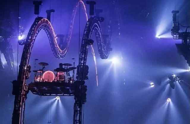 Trolleys & Tracking Overhead and floor tracking systems that move performers and props from point A to point B.