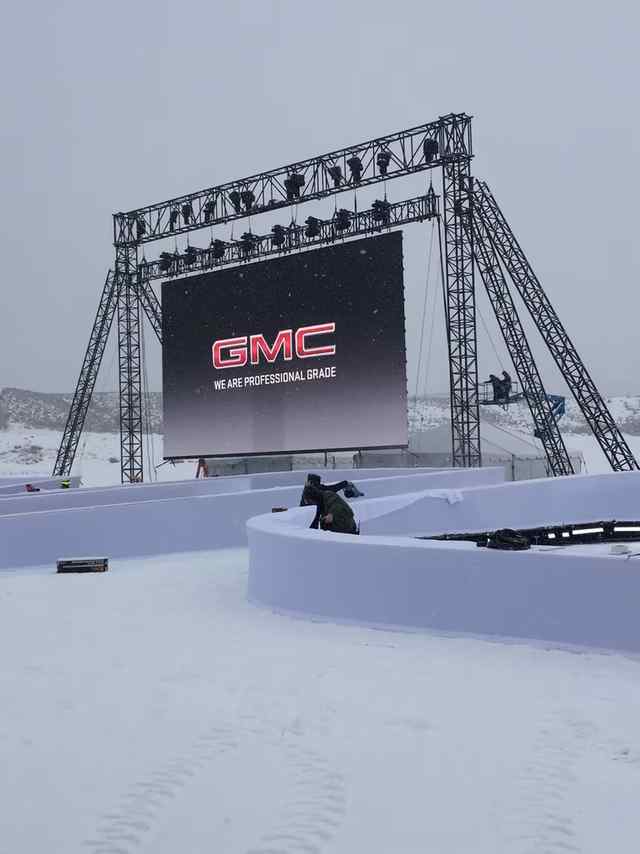 2021 GMC YUKON REVEAL