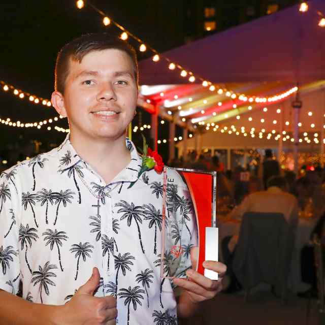 Yon jou lannwit bèl nan chanpyon Gala