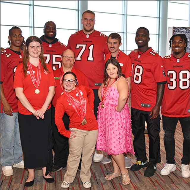 Gou Bay la ak Sunshine Bowl