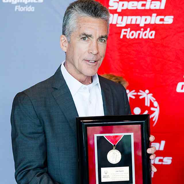 Selebre yon chanpyon Longtime