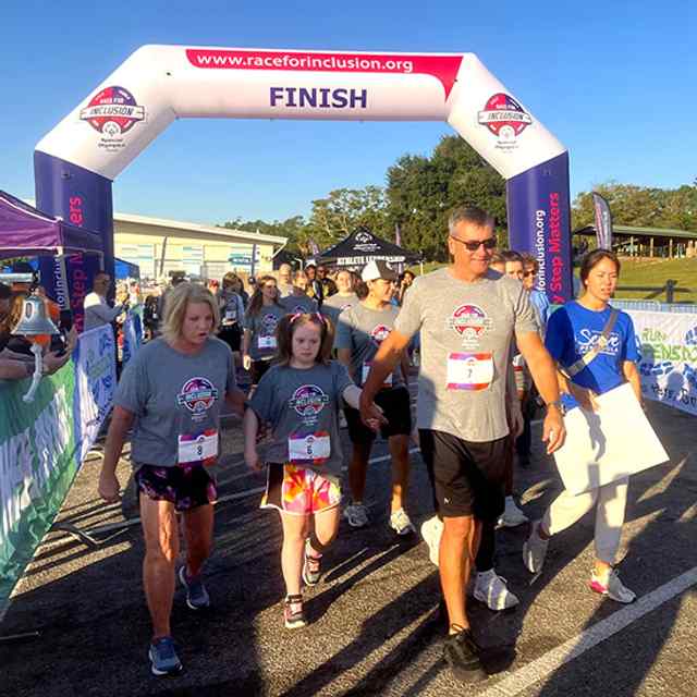 Apoiando nossa missão em Orlando e Pensacola