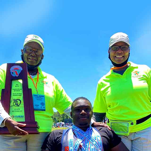 estrella de atletismo demuestra que puede «hacer cualquier cosa que cualquier otra persona pueda hacer»