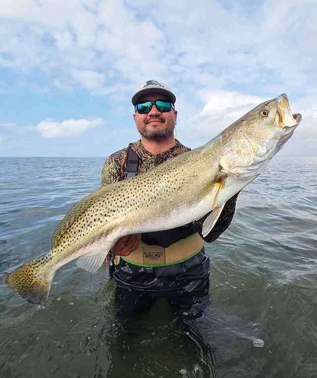 Juan Perez South Texas - 30.25" 8.75 lb trout CPR