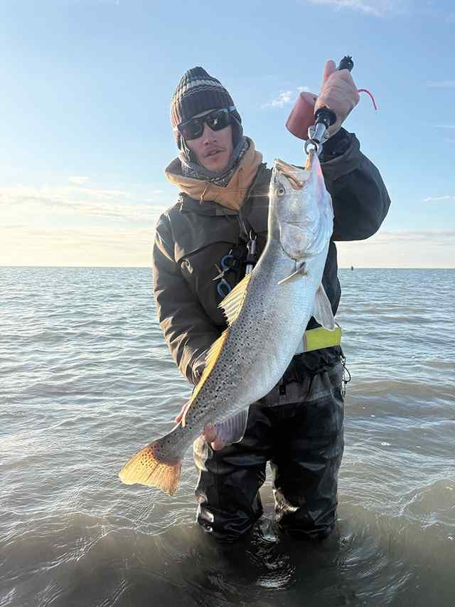 Douglas Woods Port Mansfield - 8 lb trout, caught on a pistachio floater