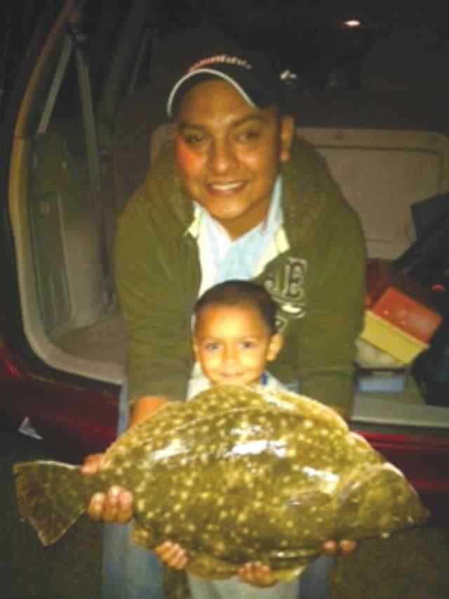 Daniel Jr & Daniel Gonzales III Arroyo City26&quot; flounder