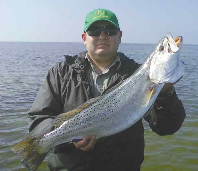 Eugene Uribe South Padre28.5&quot; speckled trout