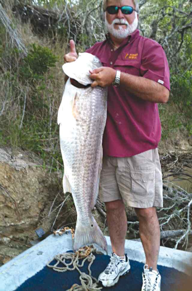 Rick Fabian Lavaca River, Point Comfort46&quot; bull red CPR