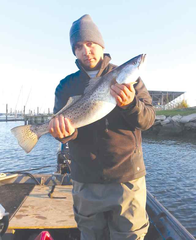 Sammy Guerrero Clear Lake25.75&quot; 6.4lb personal best trout!