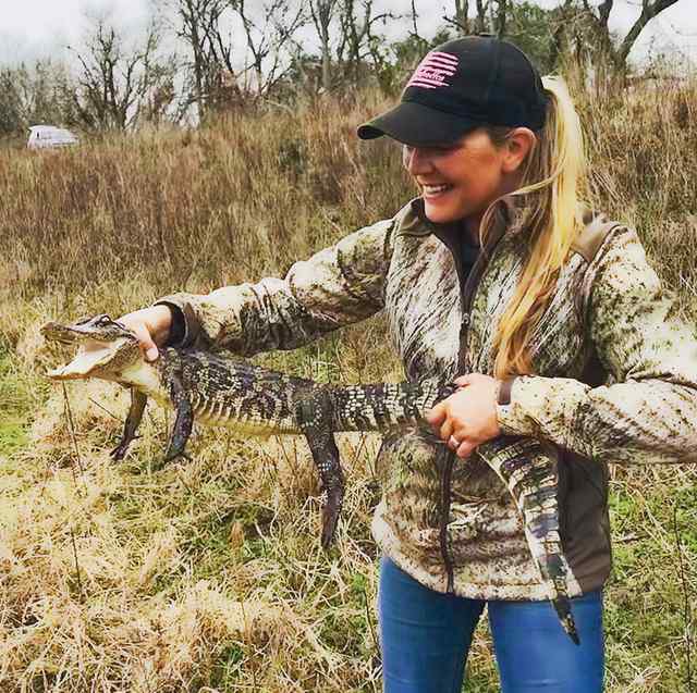 Nina Garrett Brazoria County - alligator CPR