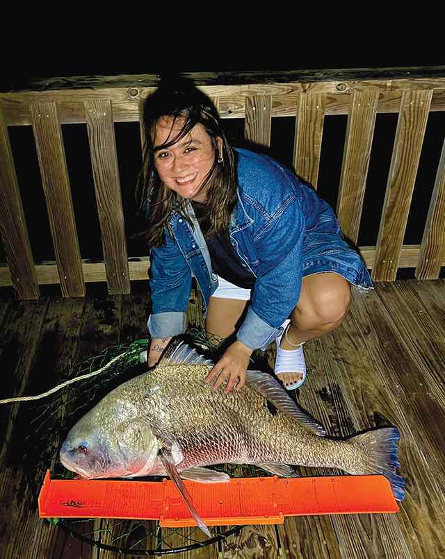 Victoria Rocha Rockport - 38" black drum