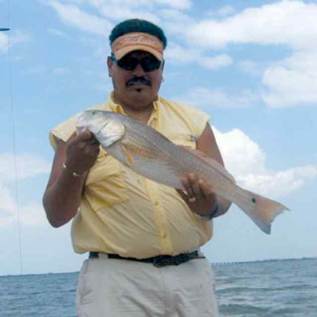 Ruben Flores Copano Bay26&quot; redfish