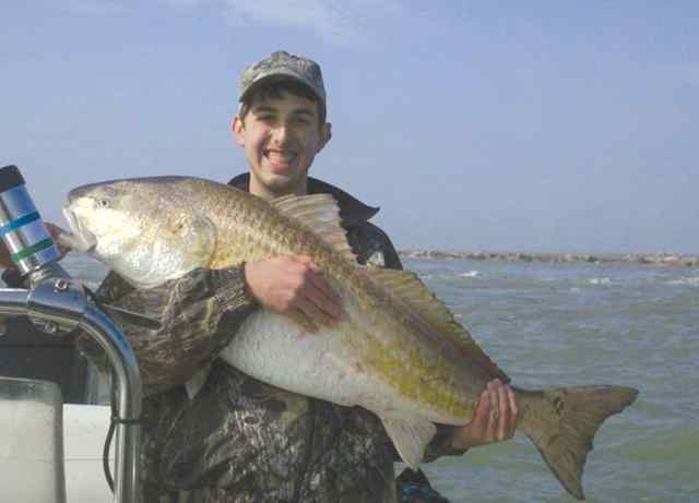 Kyle Fabian Galveston jetties43&quot; 31lb redfish