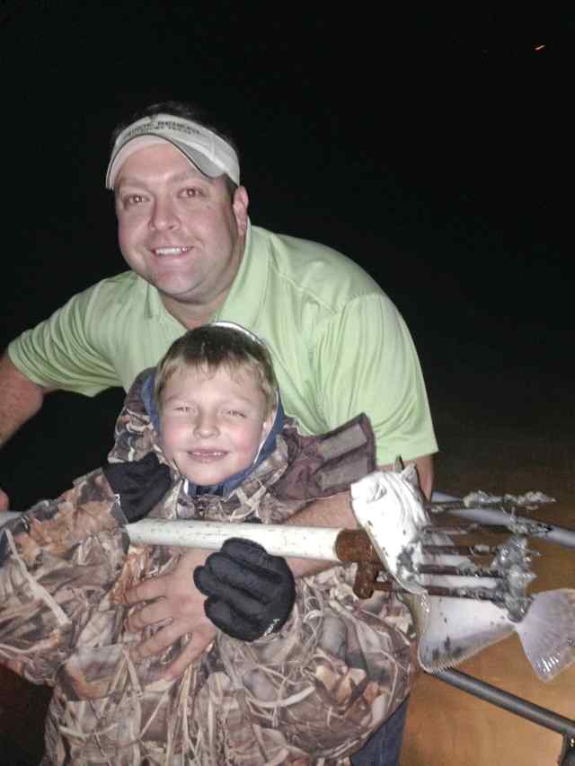Peyton Mund & dad first flounder gigging trip!