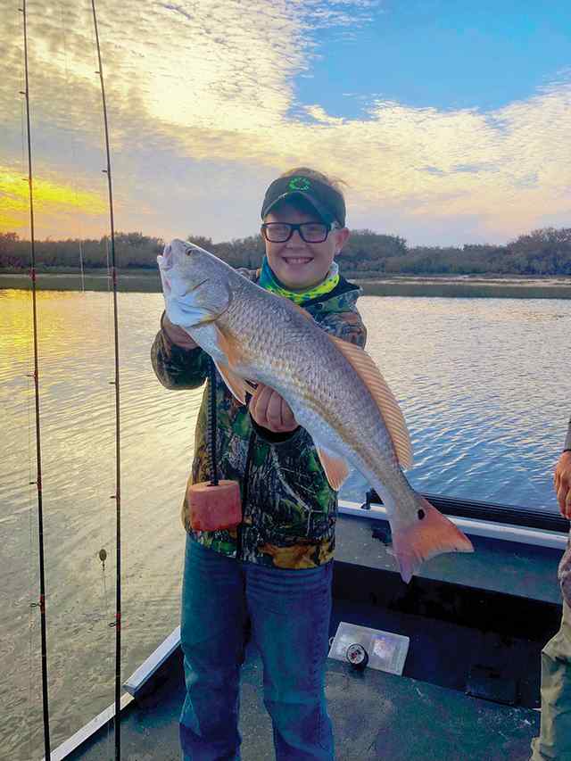 Ace Ingram Powderhorn Lake - 27.5" 7+ lb first redfish!