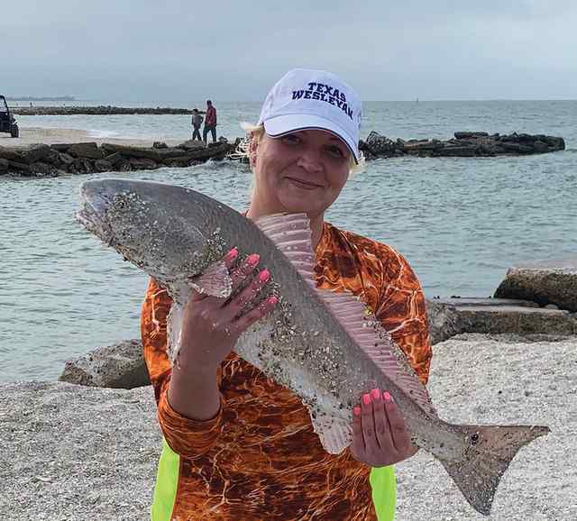 Jessica Hahn Magnolia Beach - 29" redfish, caught on live mullet near the crab bridge