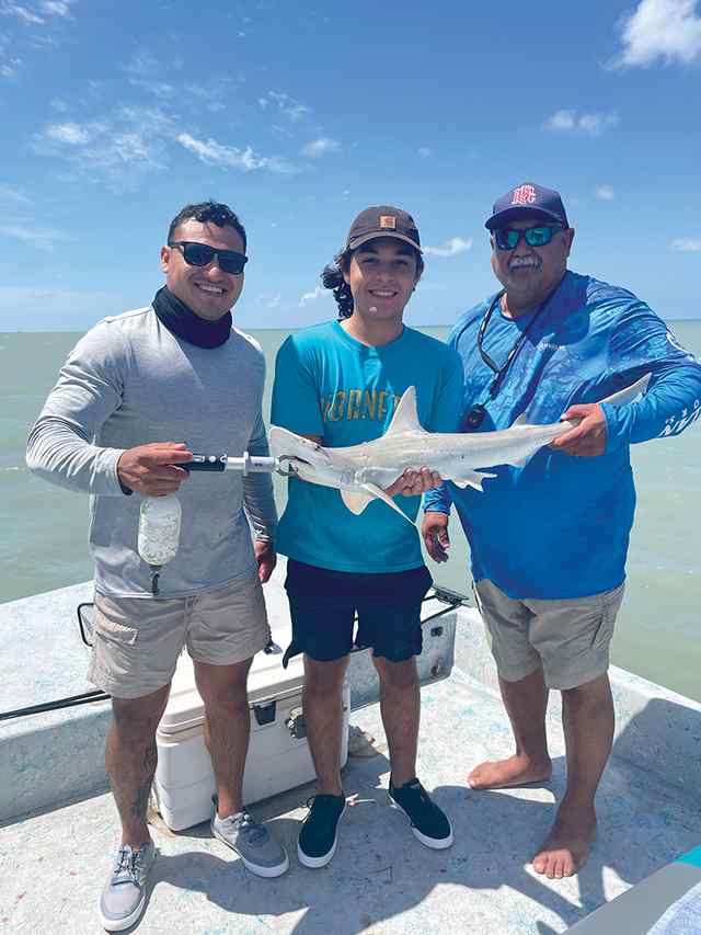 Romel Garcia & sons, RJ & DJO South Padre Causeway - 23.5" bonnethead shark CPR