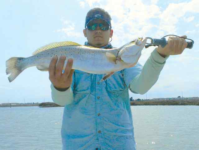Tyler Gray Padre Island27&quot; 5lb personal best!