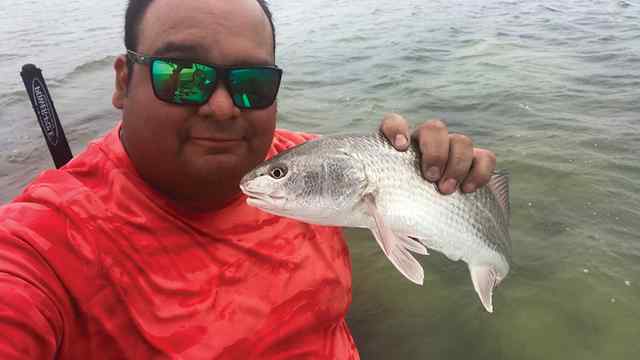 Chris Casillas Estes Flats - 18" redfish CPR